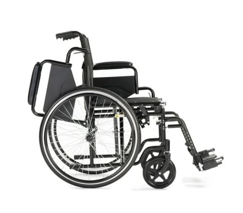 Multimotion M1 rolstoel met zitbreedte 45 cm - zijkant met de armleuningen opgeklapt