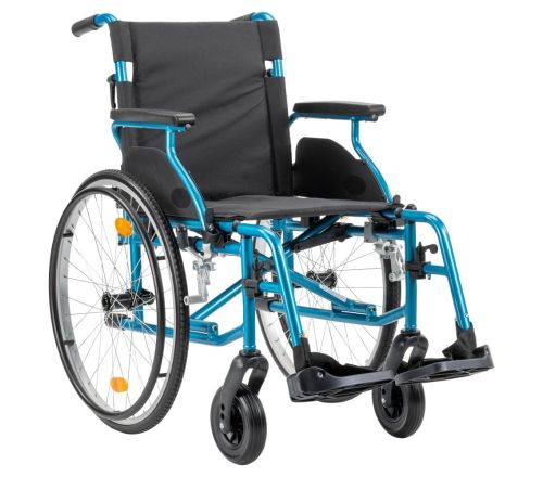 MultiMotion M7 lichtgewicht aluminium rolstoel 45 cm zitbreedte - voorzijde