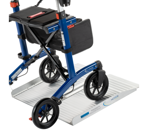 MultiMotion opvouwbare oprijplaat aluminium - 91 cm (afgebeeld met een rollator)