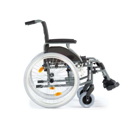 MultiMotion M6 rolstoel - 50 cm zitbreedte (zijaanzicht)